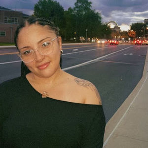 Meet your Posher, Monique